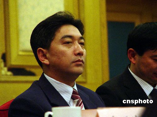 世界新闻周刊中的水均益，一位杰出的新闻工作者的生涯与贡献，水均益，世界新闻周刊的杰出新闻工作者生涯与贡献回顾