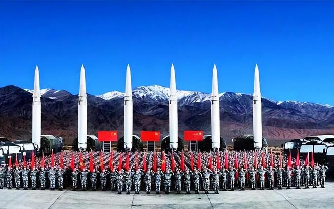 中国和外国阅兵仪式视频,文化展示与国家力量展现,中外阅兵仪式视频,文化展示与国家力量的世界舞台展现