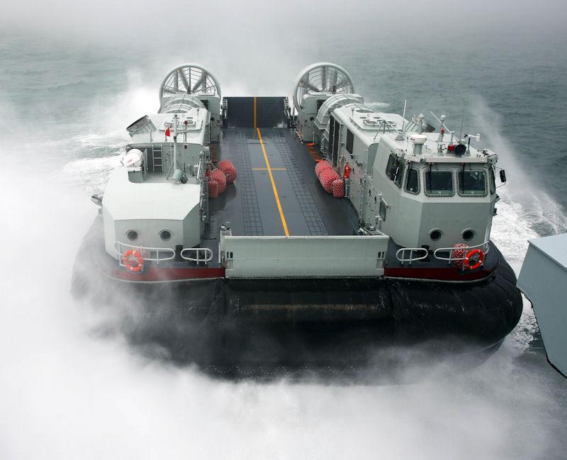 海军气垫登陆艇,未来战争中的关键力量,海军气垫登陆艇,未来战争中的先锋力量