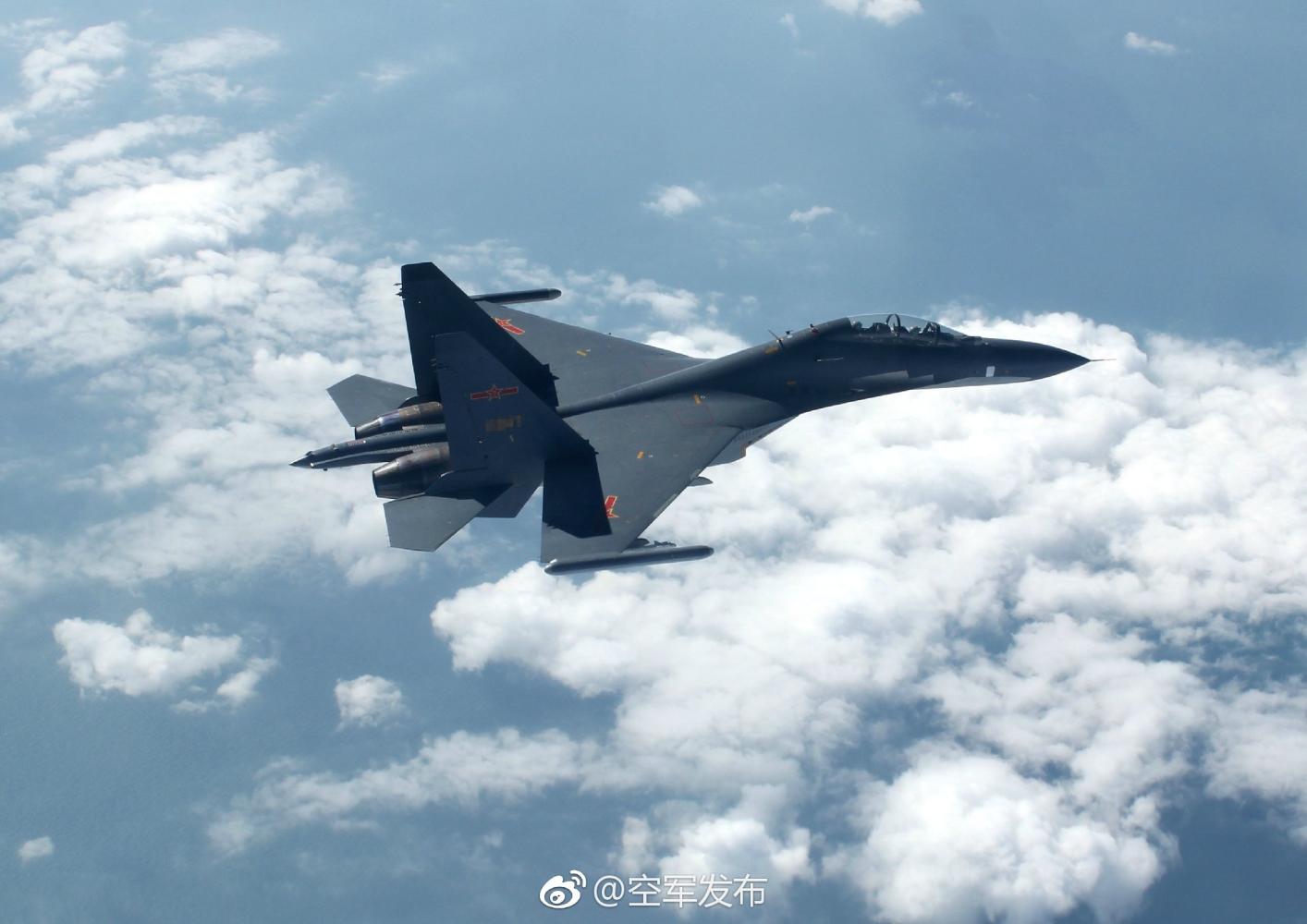 歼-16重要利器，空中力量的璀璨明珠，歼-16，空中力量的璀璨明珠