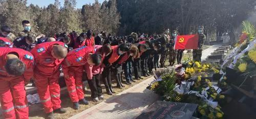 卫国戍边英雄，时代的荣光与民族的骄傲，卫国戍边英雄，时代荣光与民族骄傲的象征