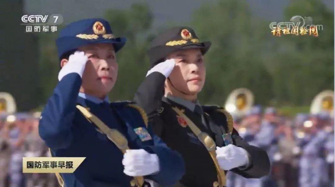 中国女兵唐冰照片，坚韧与力量的象征，中国女兵唐冰，坚韧与力量的典范照片