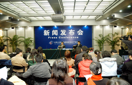 新闻发布会错误，揭示、反思与改进之路，新闻发布会失误，揭示问题、深度反思与改进策略