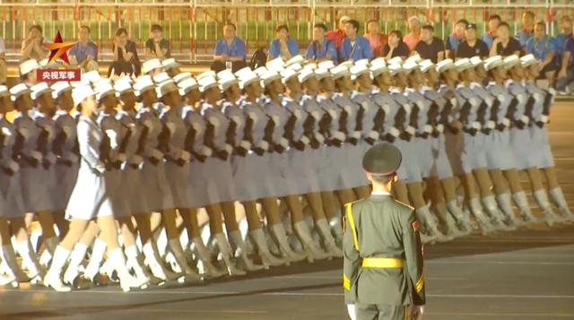 国庆阅兵队列，展现国家力量与荣耀，国庆阅兵队列，展现国家力量与荣耀的壮丽画卷