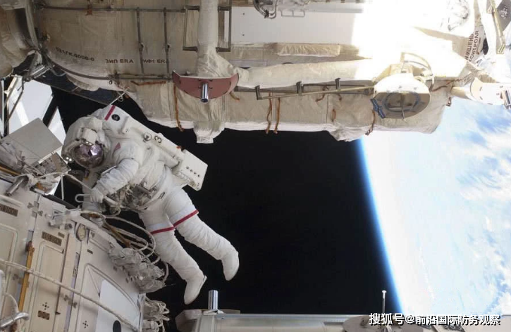 火箭撞飞机,一场不可思议的灾难与探索,火箭与飞机相撞,灾难背后的探索之旅