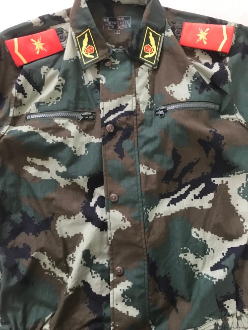 我军迷彩作训服，传统与现代科技的完美结合，我军迷彩作训服，传统与科技的完美融合