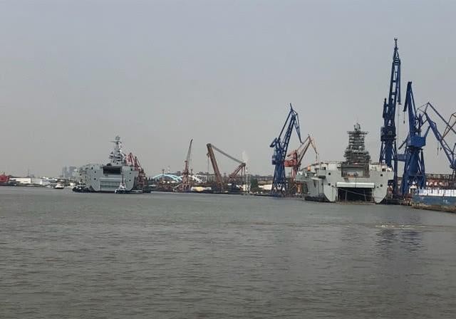 揭秘中国海军的强悍力量，075型两栖攻击舰的长宽高详解，揭秘中国海军强悍力量，075型两栖攻击舰长宽高大解析