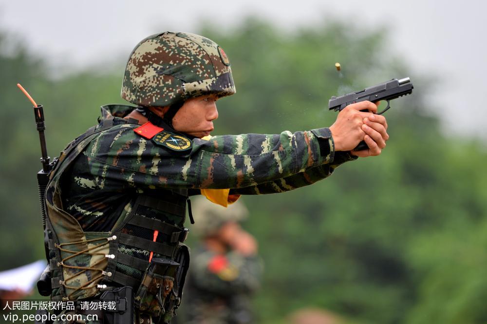 武警特战装甲车，现代战争中的特种力量，武警特战装甲车，现代战争特种力量的先锋