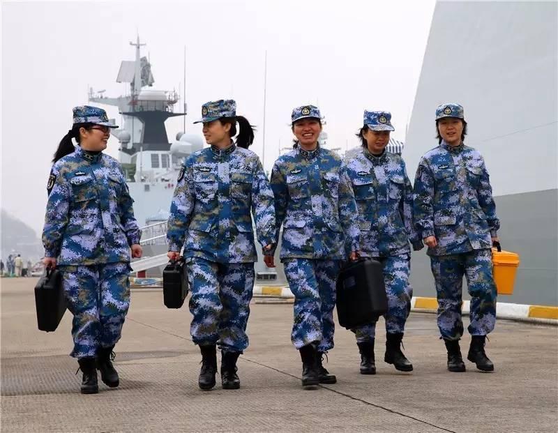东海舰队指挥舰，领航深海，捍卫海疆的钢铁巨舰，东海舰队指挥舰，捍卫海疆的深海领航钢铁巨舰