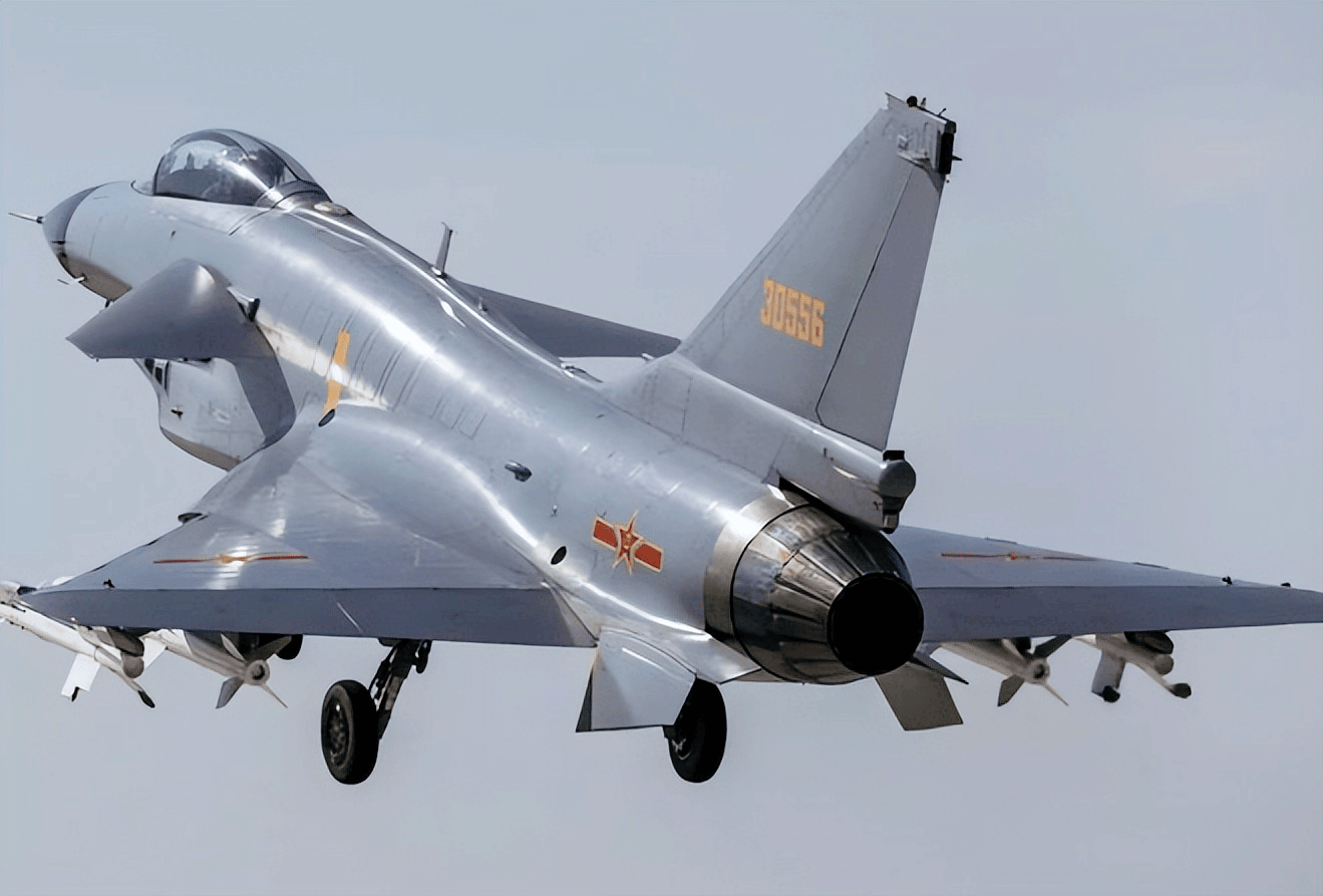 歼-10系列飞机，中国航空工业的骄傲，歼-10系列飞机，中国航空工业的辉煌骄傲