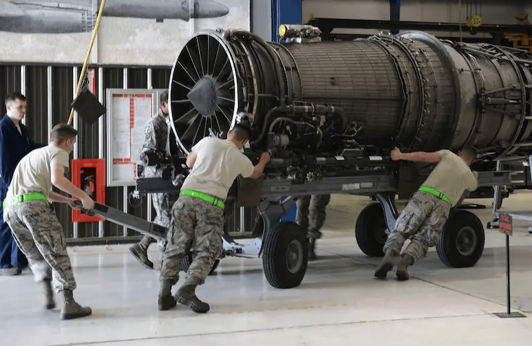 涡扇17，揭秘中国航空工业的骄傲之作，揭秘中国航空工业的骄傲之作，涡扇17揭秘亮相！