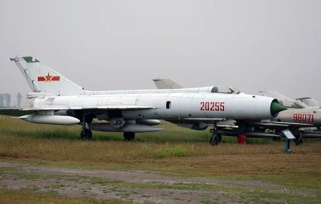 歼八Ⅱ飞机,中国航空工业的骄傲,歼八Ⅱ飞机,中国航空工业的辉煌骄傲