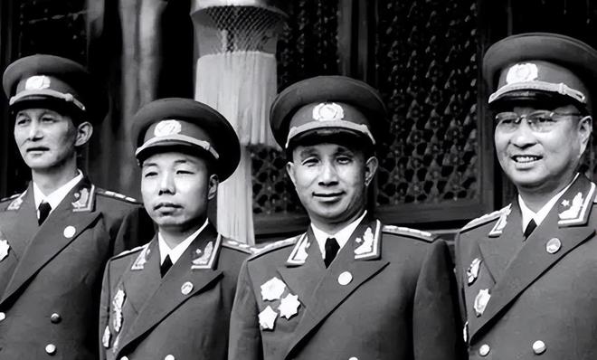 开国大将的级别，历史地位与荣誉的象征，开国大将，级别、历史地位与荣誉的象征解读
