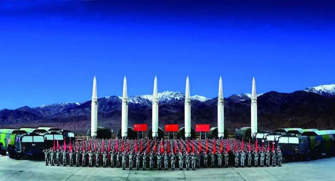 解放军战略支援部队第35基地的隐秘面纱与战略地位，解放军战略支援部队第35基地，隐秘面纱下的战略地位揭秘