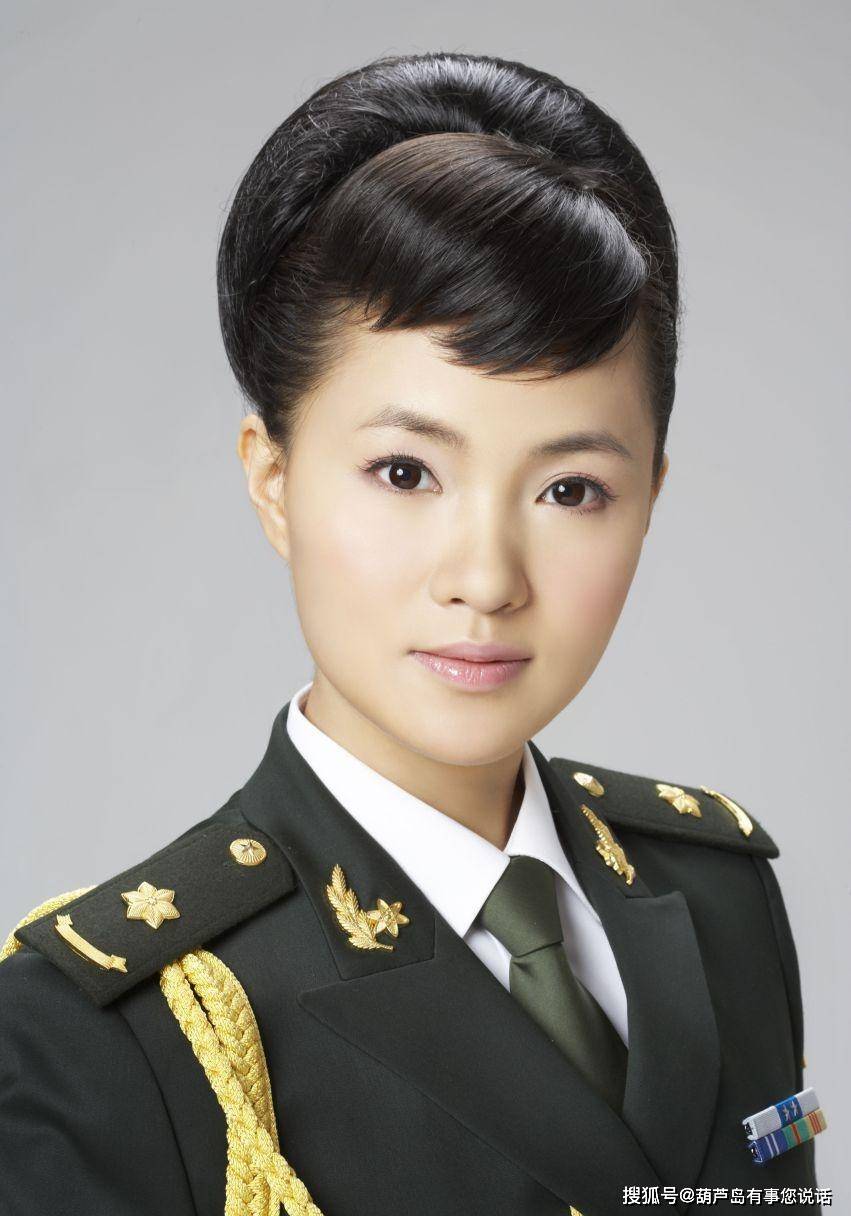 丁晶的丈夫汪晓照片，揭秘背后的故事，丁晶丈夫汪晓照片背后的故事揭秘