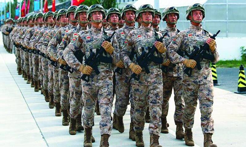 探究21星空迷彩服高昂价格的背后原因,揭秘21星空迷彩服高价背后的秘密原因