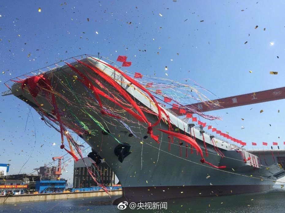 航母下水仪式，自豪感油然而生，航母下水仪式，民族自豪感彰显之际