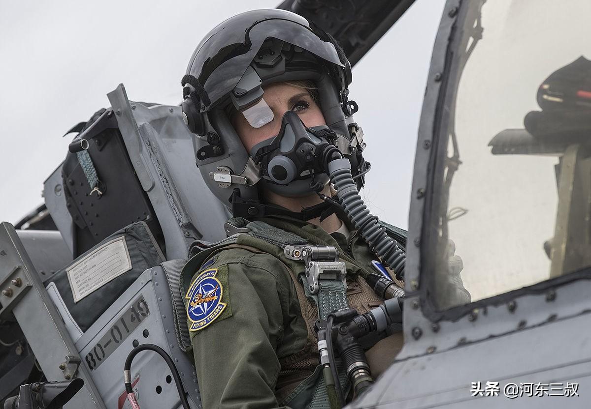 A-10疣猪攻击机的机炮系统深度解析，A-10疣猪攻击机机炮系统全面解析