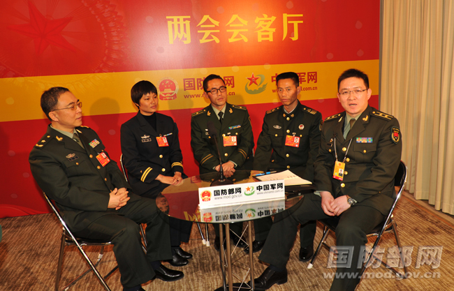 国防直播间，探索军事领域的深度与广度，国防直播间，深度探索军事领域