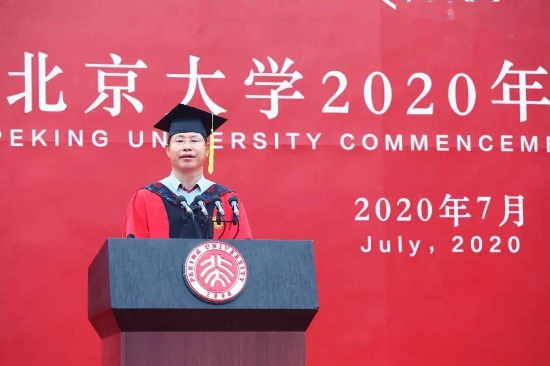 张雪峰讲海军潜艇学院，培养深海精英的摇篮，张雪峰讲述海军潜艇学院，深海精英摇篮的培育地
