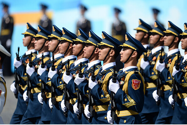中国解放军亮相俄罗斯阅兵，跨越国界的军事友谊与共同安全追求，中俄军事友谊见证，中国解放军亮相俄罗斯阅兵，共同追求安全与合作
