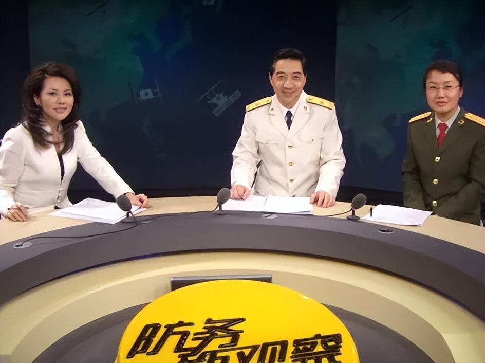 国防军事频道主持人周瑜，声音与视野的完美结合，国防军事频道主持人周瑜，声音与视野的双重魅力
