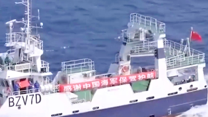 亚丁湾护航渔船,守护海洋安全的勇者之旅,亚丁湾护航渔船,勇者之旅守护海洋安全