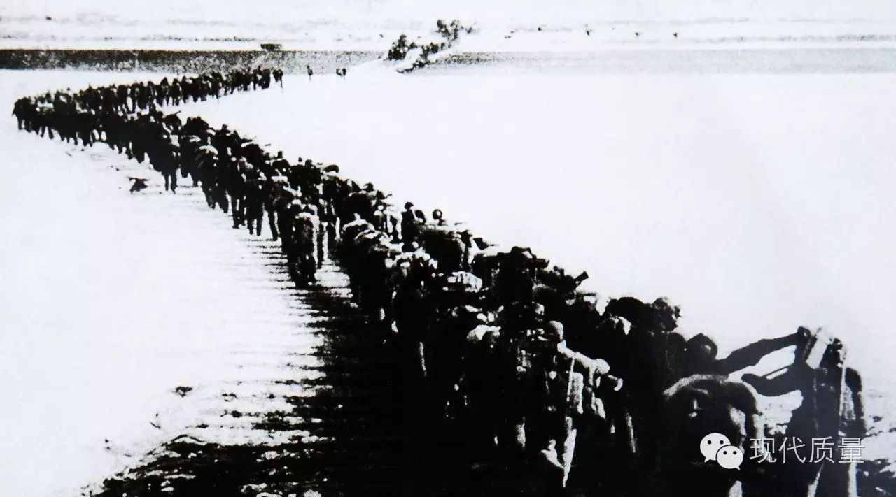 跨过鸭绿江,回望那段不朽的历史(1950年),回望历史,跨过鸭绿江的不朽篇章(1950年代)