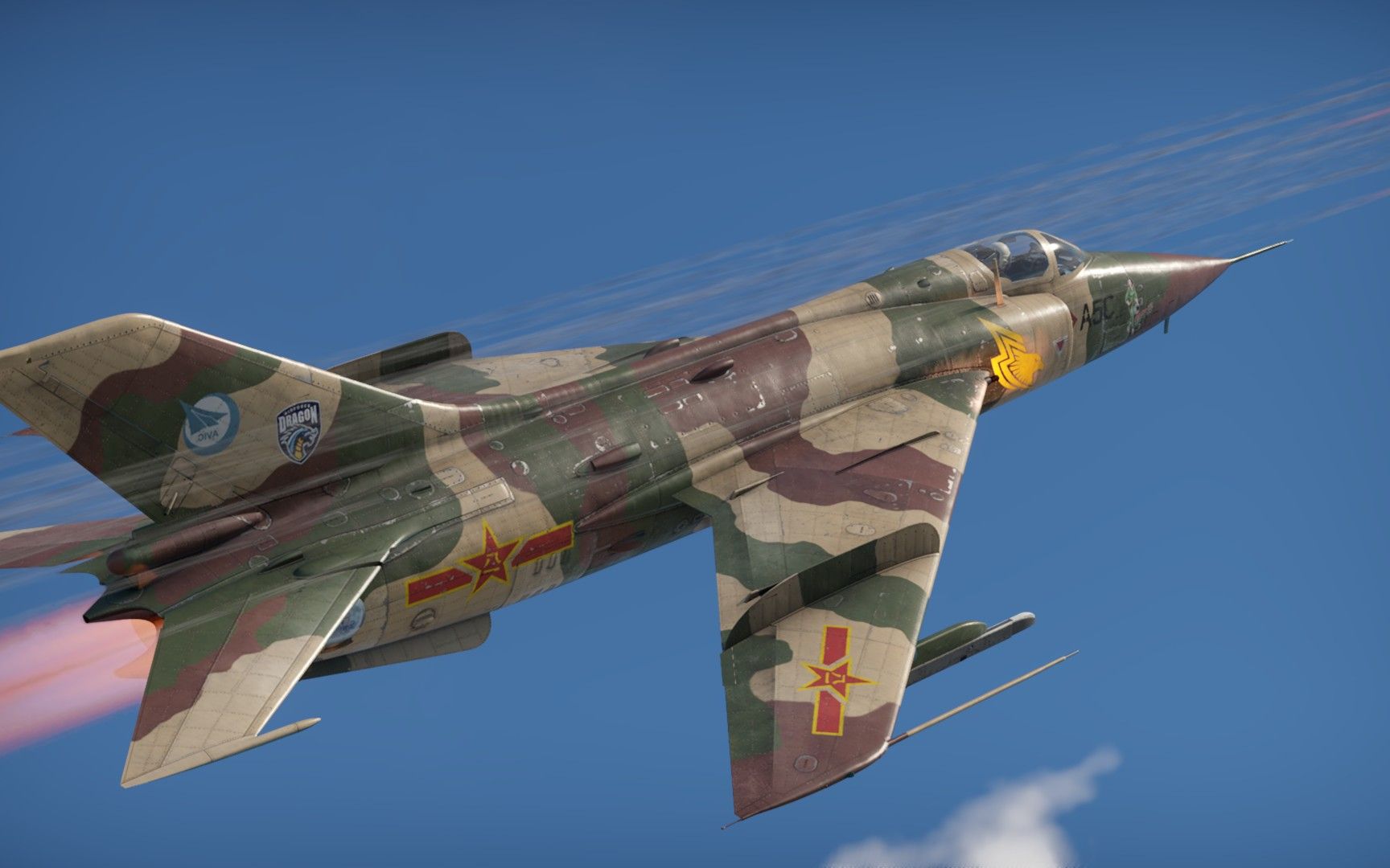 强5攻击机与战争雷霆,战争中的雷霆一击,强5攻击机与战争雷霆,雷霆一击的战争力量