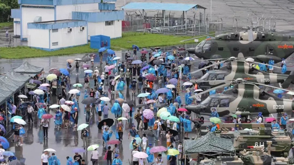 石岗军营开放活动,深化军民融合,共筑强军梦,石岗军营开放活动助推军民融合,共筑强军梦