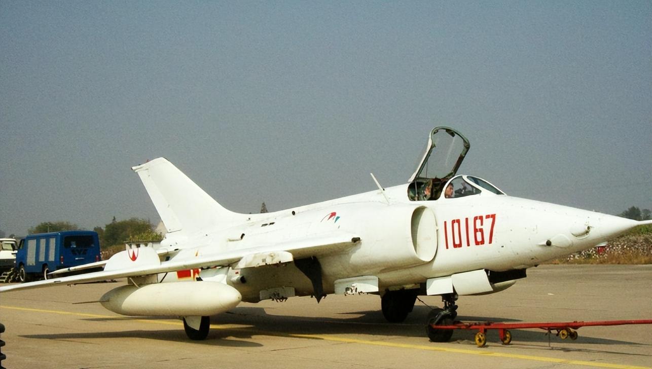 强5攻击机的现代化改进,重塑空中力量的锐利之剑,强5攻击机现代化改进,重塑空中力量的锐利之剑