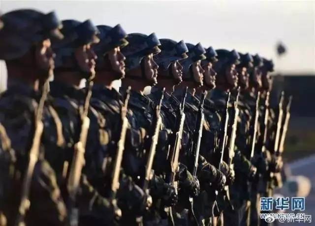 阅兵朱日和，展现国家力量，彰显时代精神，阅兵朱日和，展现国家力量，时代精神熠熠生辉