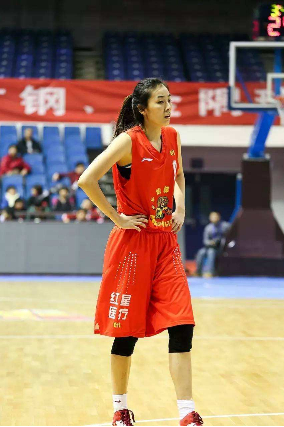 中国女篮最漂亮照片，荣耀与坚韧的象征，中国女篮最美女神照片，荣耀与坚韧的永恒象征