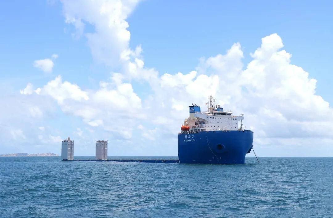 半潜船钓鱼，探索深海鱼类的神秘之旅，深海探秘，半潜船钓鱼之旅揭示深海鱼类神秘面纱