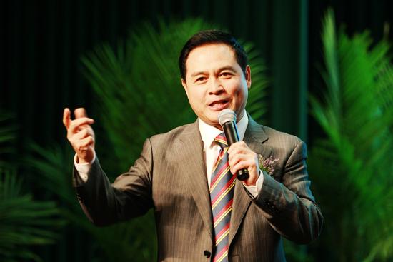 军事频道主持人的关键角色,军事频道主持人的核心角色与影响力