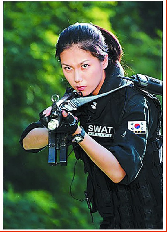 哪里的女兵最漂亮,对美丽与力量的赞美,美丽与力量并存,探讨女兵最美丽的地方