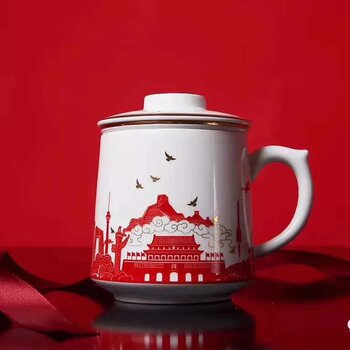 海军70周年纪念水杯,荣耀的象征与时代的记忆,海军70周年庆典纪念水杯,荣耀与时代的象征