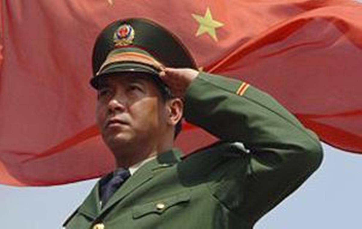 独臂将军丁小军,生平简历与非凡人生,独臂将军丁小军,生平简历与非凡人生的传奇故事