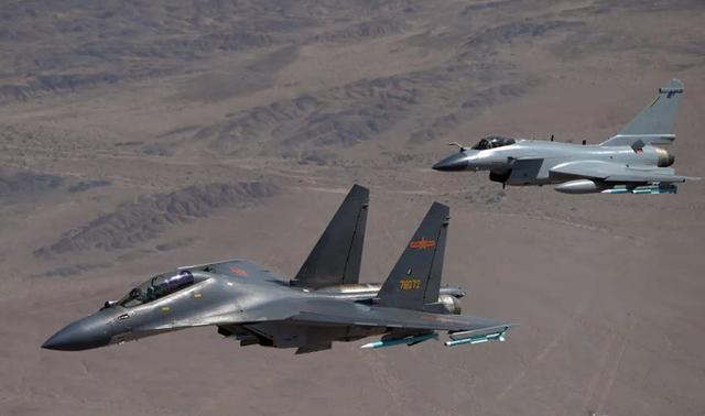 歼16与歼20,空中力量的对比与探讨,歼16与歼20,空中力量的对比与深度探讨