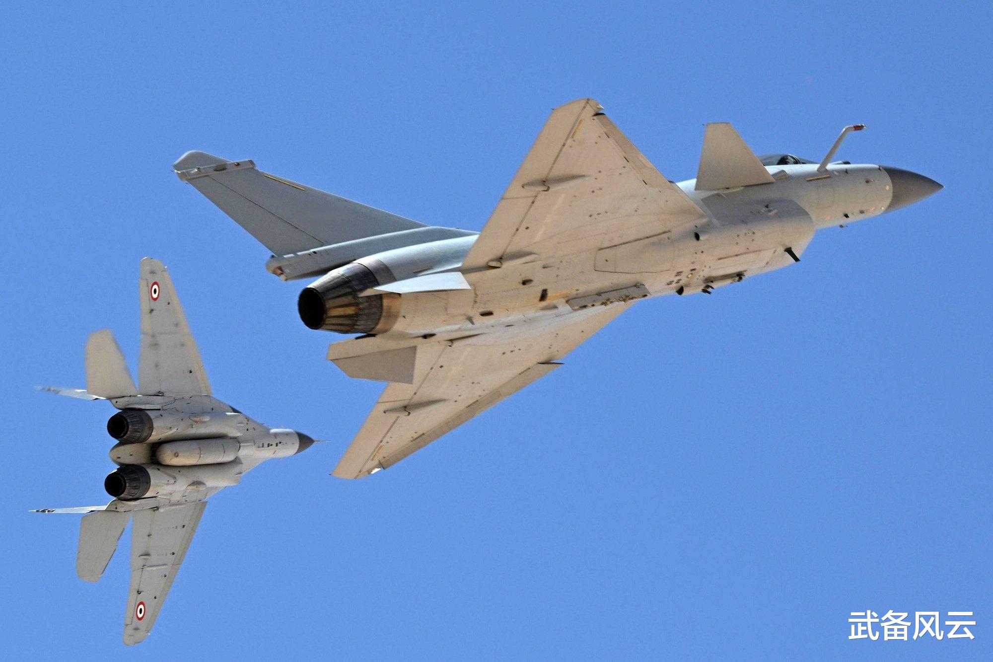 J-10C战斗机参数详解,J-10C战斗机全面解析,参数详解与特点揭秘