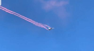 歼-16与歼-10C,哪款更佳?深度解析与比较,歼-16与歼-10C,深度对比与解析,哪款更胜一筹?