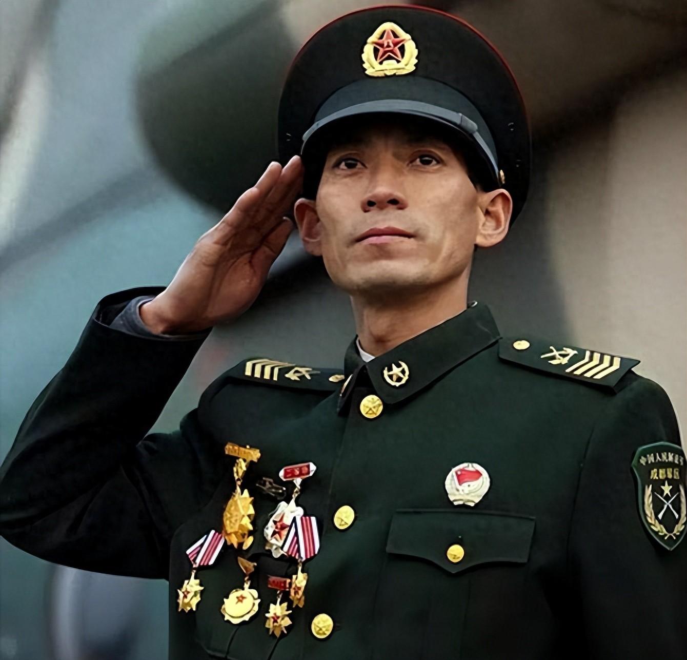 士官改革及其历史背景,哪一年成为关键转折点?,士官改革及其历史背景,关键转折点的年份解析