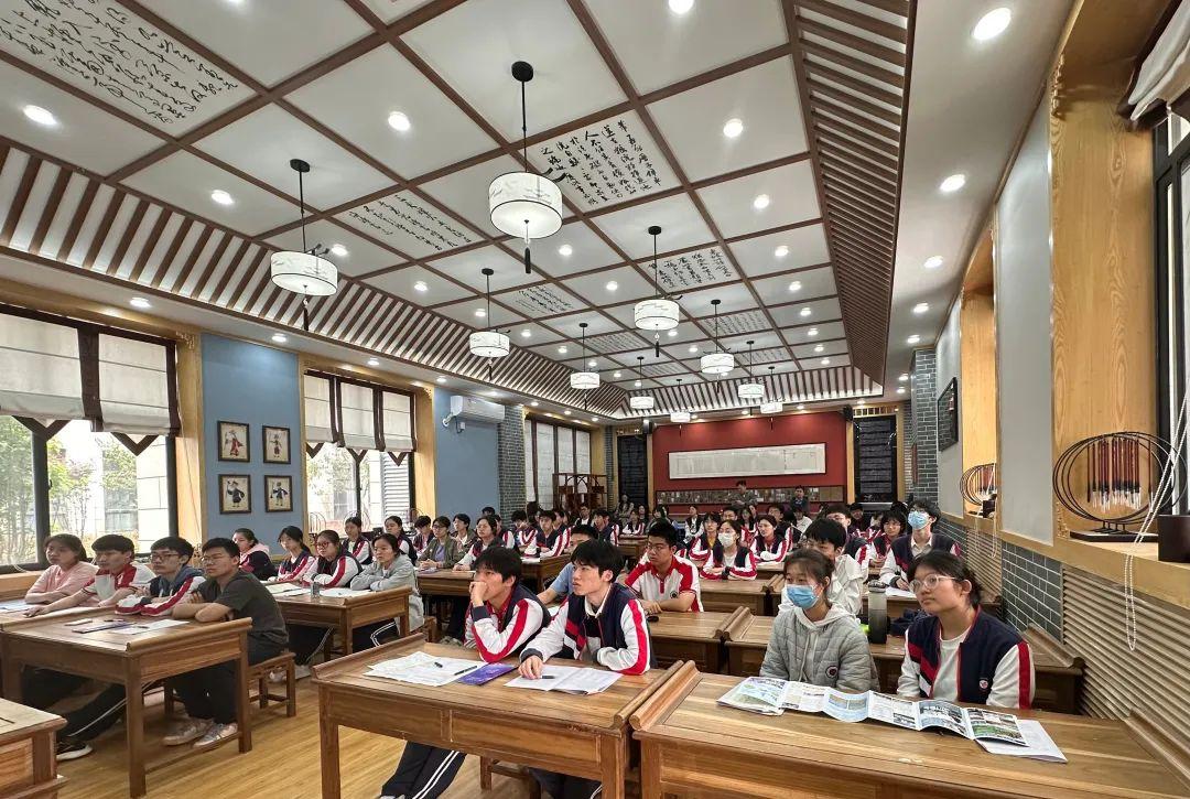 上将子女能否直接进名校，教育公平与社会现实的探讨，教育公平与社会现实的探讨，上将子女能否直接进名校？