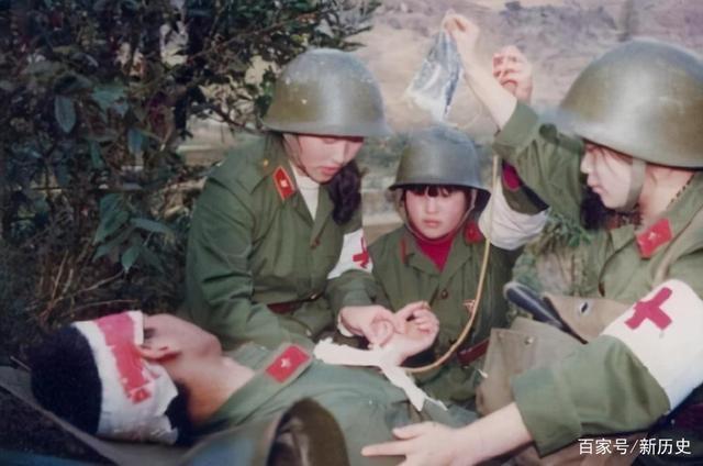 解放战争中的中国女兵,图片背后的英勇故事,解放战争中的女兵风采,英勇故事与珍贵图片展现的巾帼英雄精神
