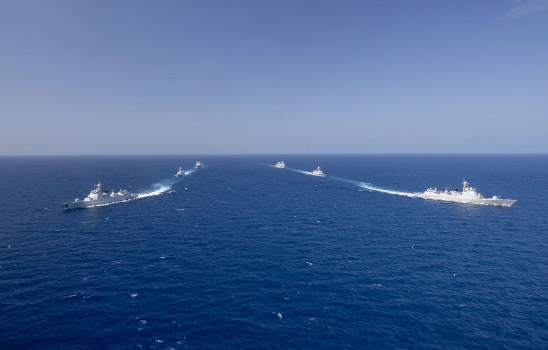 亚丁湾护航的真实原因,亚丁湾护航背后的真相与原因揭秘