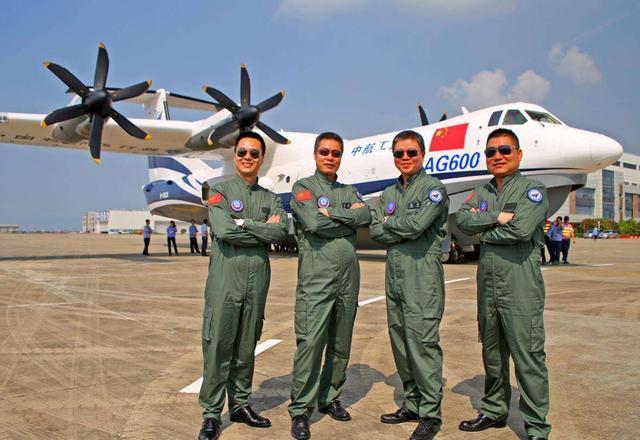 蛟龙600客舱，探索高端航空旅行的前沿科技与人文化融合，蛟龙600客舱，高端航空旅行中的科技与人文化融合探索