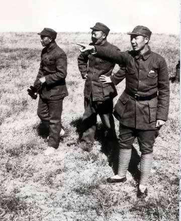 传奇人物,1955年最年轻的少将——英勇无畏的军事领袖,传奇人物,英勇无畏的军事领袖——最年轻的少将(1955年)