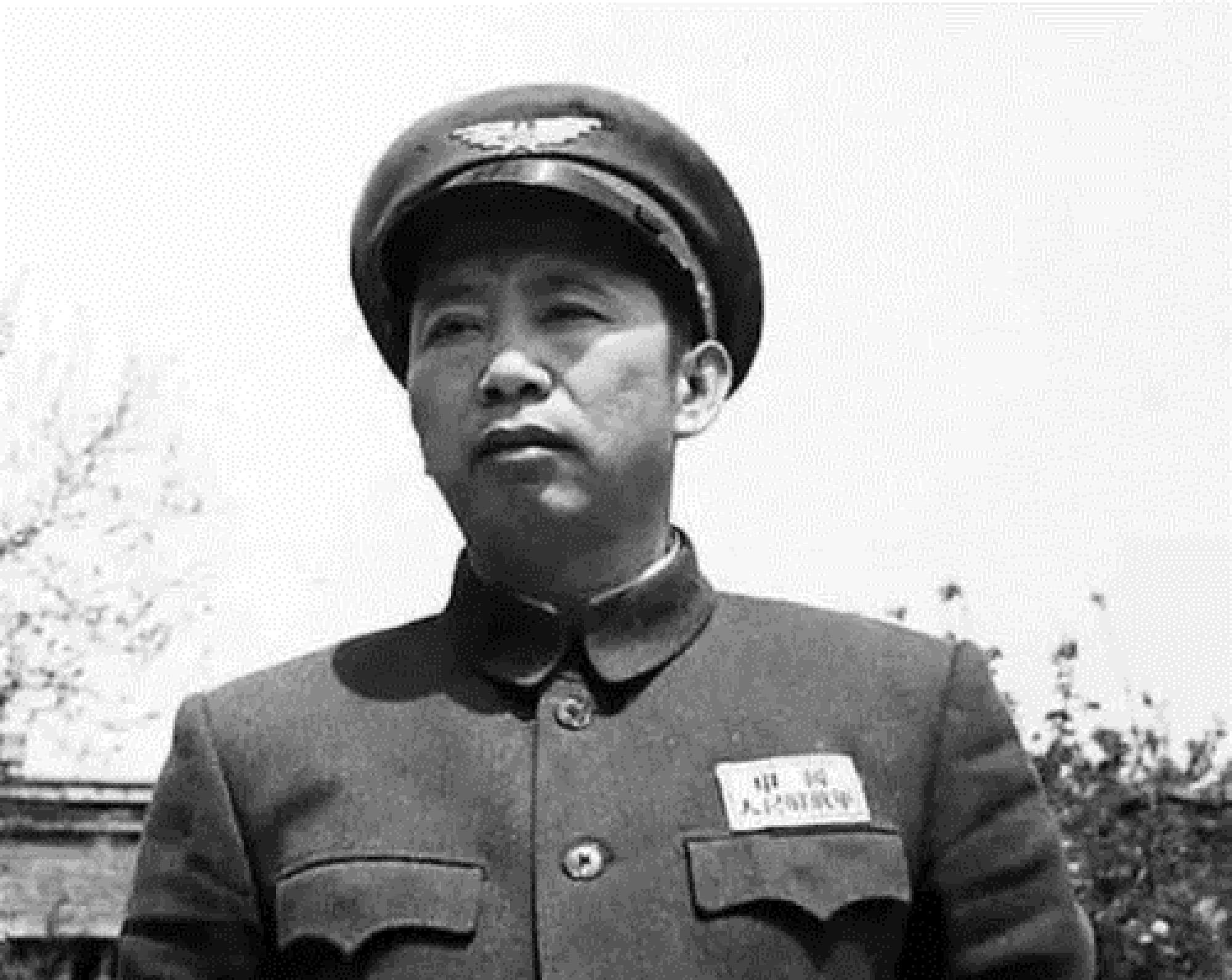 传奇人物,1955年最年轻的少将——英勇无畏的军事领袖,传奇人物,英勇无畏的军事领袖——最年轻的少将(1955年)