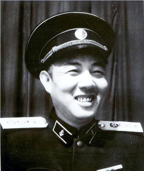 海军司令员张,领航新时代的海军力量,海军司令员张领航新时代海军力量崛起之路