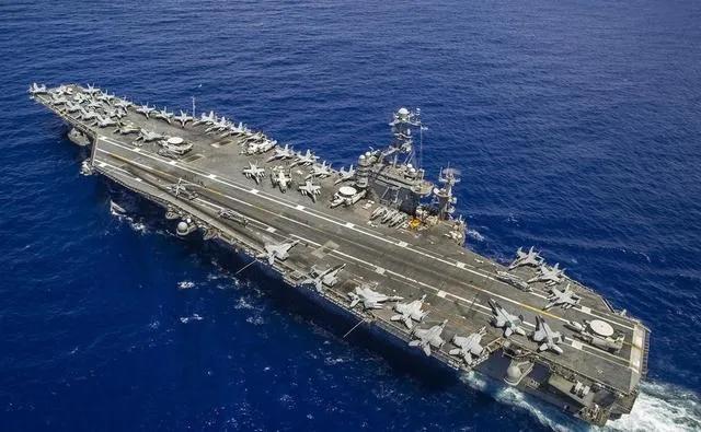 美国航母的载机能力,究竟能搭载多少架飞机?,美国航母载机能力揭秘,究竟能搭载多少架飞机?